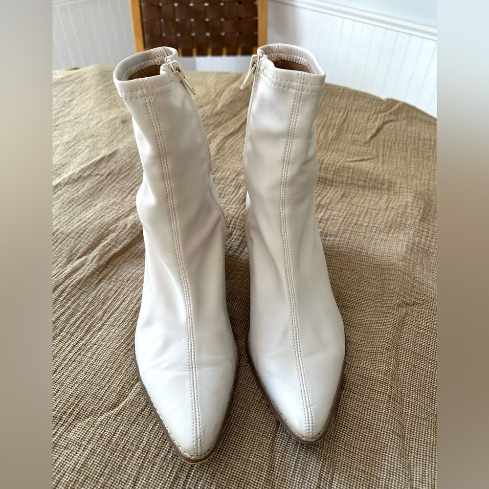 Matisse Kyra Sock Boot size 7